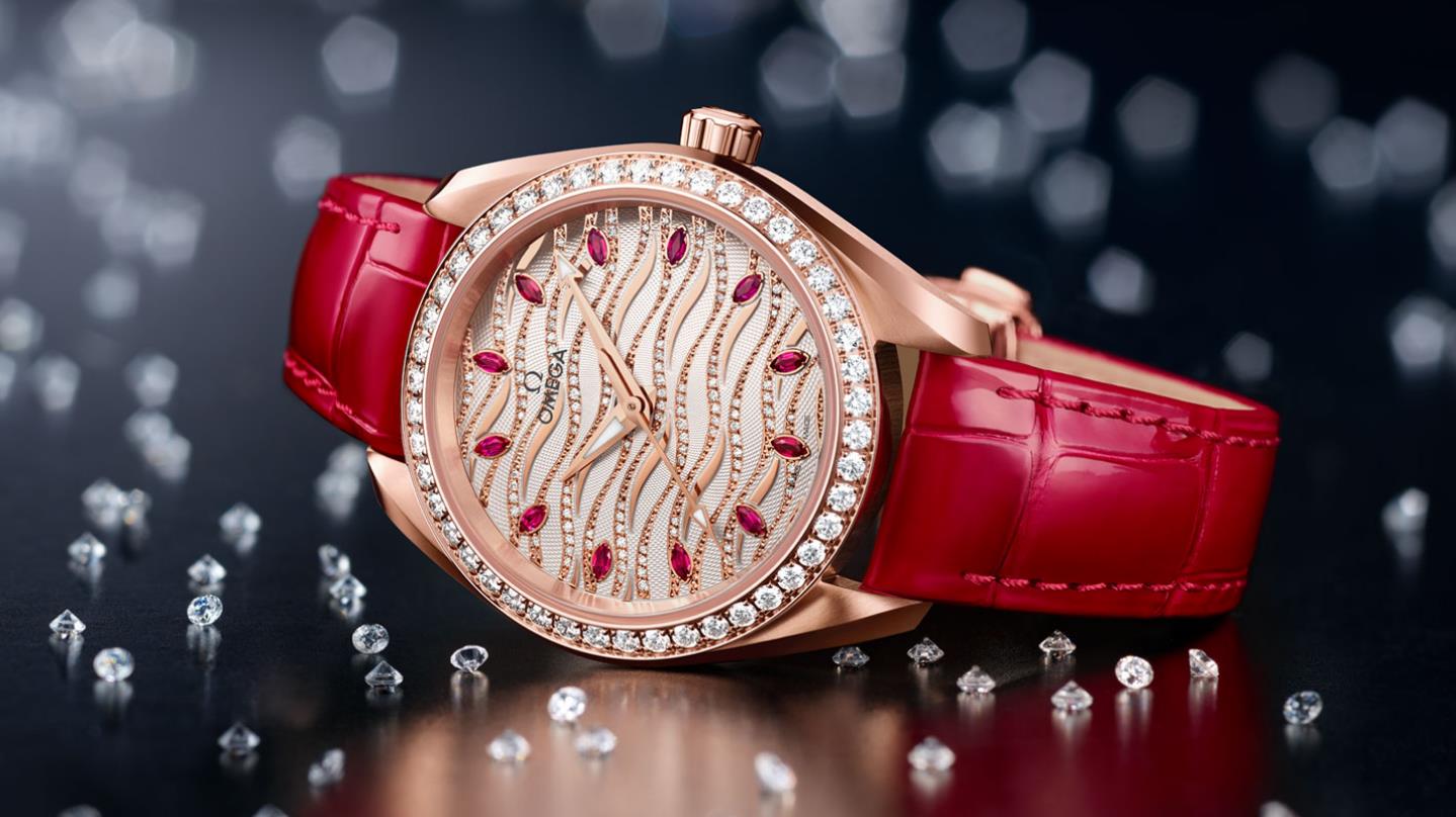 The luxury fake watches are decorated with diamonds.